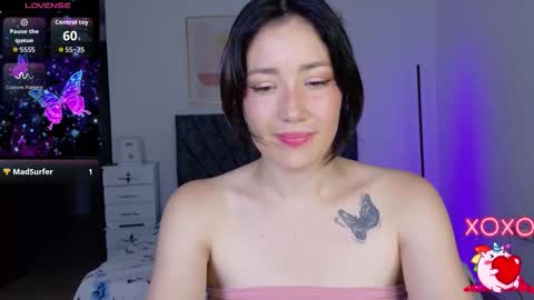 eliiih_ online show from September 26, 4:32 am