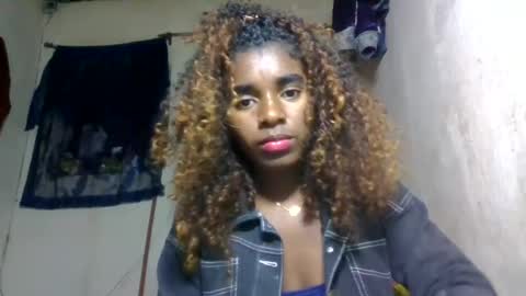 elina981 online show from June 21, 11:36 am