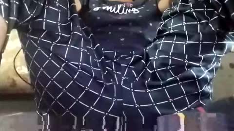 Snapshot of elina_roy03 chatting on October 10, 4:06 am elina_roy03 online show from October 10, 4:06 am