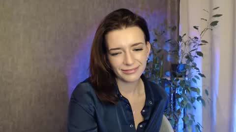 Snapshot of elinapretty chatting on December 7, 9:55 pm Elina online show from December 7, 9:55 pm