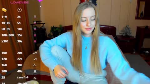 Snapshot of elinor_faith chatting on January 19, 11:34 am elinor_faith online show from January 19, 11:34 am