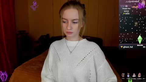 Snapshot of elinor_faith chatting on March 1, 11:17 am elinor_faith online show from March 1, 11:17 am