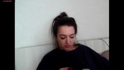 elisa_dove208 online show from October 22, 5:23 am