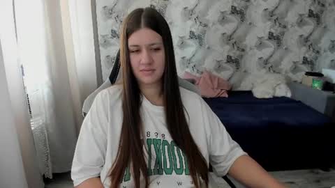 Aletta Oushen online show from July 9, 9:33 am