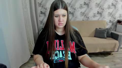 Aletta Oushen online show from October 5, 3:28 pm