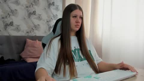 Aletta Oushen online show from July 30, 10:27 am