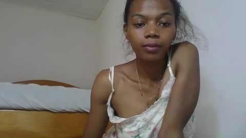 elisacich online show from February 27, 8:25 am