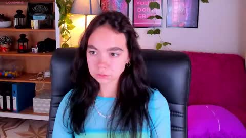 Snapshot of elise_noir chatting on September 20, 3:54 pm Elise online show from September 20, 3:54 pm
