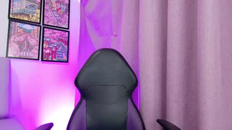 elissa_sexygirl online show from June 18, 12:32 pm