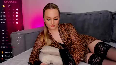 Eliss  online show from February 9, 11:47 am