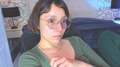 Eliza online show from March 30, 8:41 pm