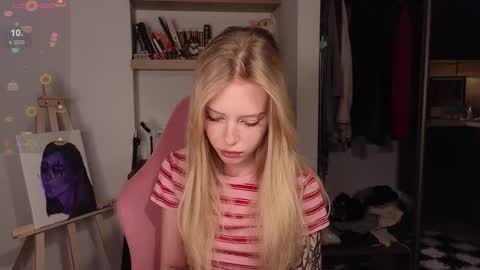 Elizabeth online show from December 19, 2:31 pm