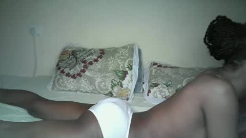 elizaa77 online show from July 18, 6:54 pm