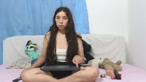 elizabeth online show from March 12, 1:25 am