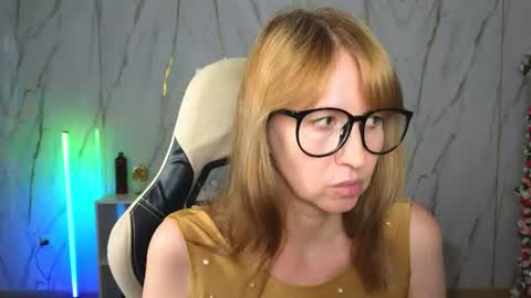 Elizabeth online show from July 26, 9:28 am