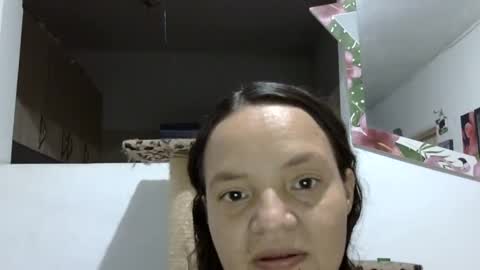 Snapshot of elizabeth_martinez_ chatting on March 10, 1:45 am Elizabeth Martinez online show from March 10, 1:45 am