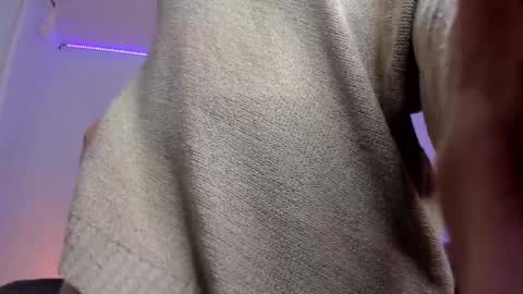 Elizabeth online show from October 21, 11:31 pm