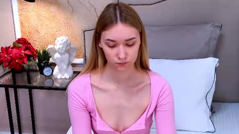 Elizabeth online show from July 13, 4:30 pm