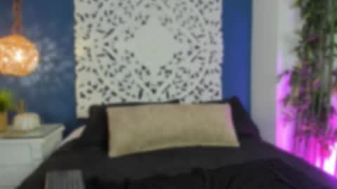   online show from February 13, 4:03 am