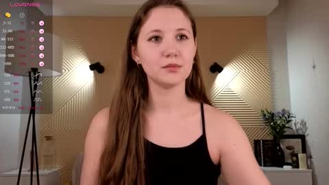 Lisa  online show from December 22, 5:05 pm