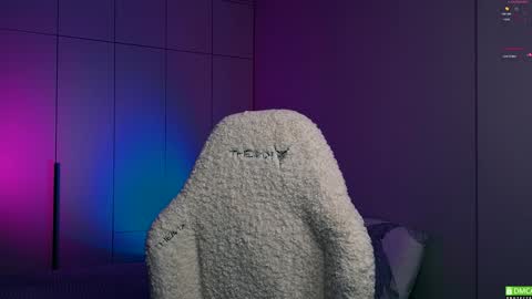 Eli online show from January 8, 1:32 am