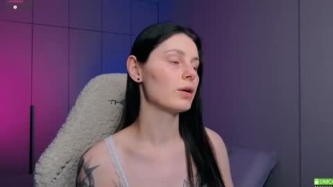 Eli online show from February 14, 1:23 am