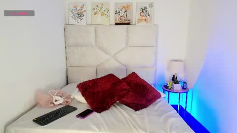 Eliza online show from June 10, 12:37 pm