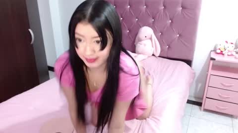 Snapshot of ella_2sweet chatting on March 1, 5:31 am Ella online show from March 1, 5:31 am