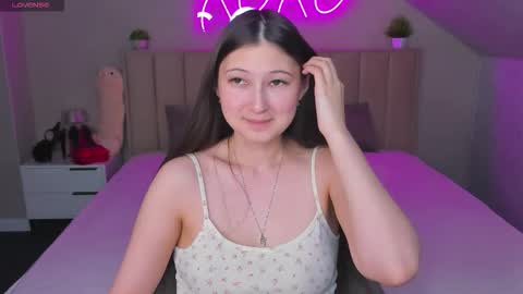 Ella online show from February 2, 9:30 am