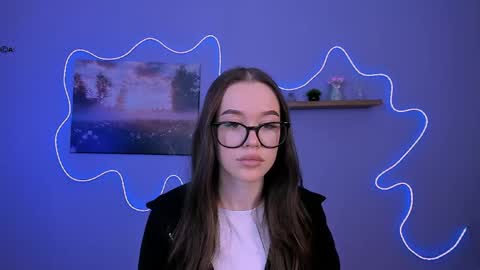 ella_miracle online show from May 9, 9:11 am