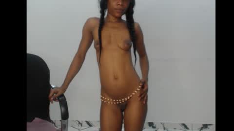 ella online show from November 20, 5:41 am