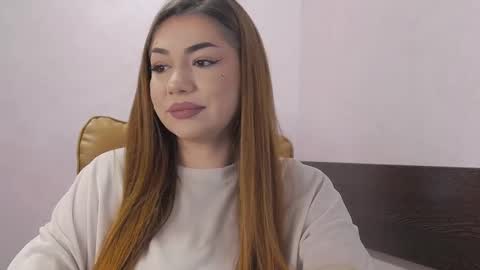 Ella online show from March 8, 4:38 am