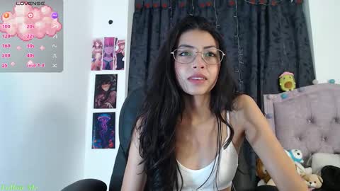 Ella Amoneth online show from February 6, 3:32 am