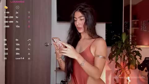 Snapshot of ellamancini chatting on September 15, 12:30 am Ella online show from September 15, 12:30 am