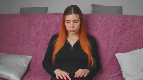 EllaNuar online show from March 16, 1:41 am