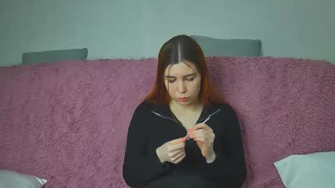 EllaNuar online show from March 16, 5:44 am