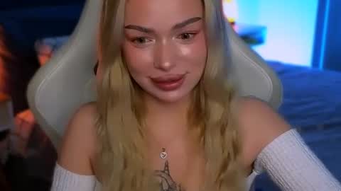 Ella online show from July 30, 6:58 am