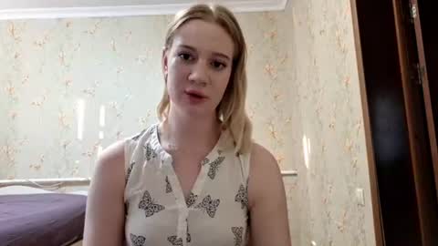 ellaygray online show from July 24, 3:32 pm