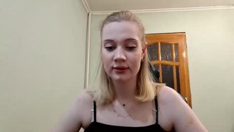 ellaygray online show from July 28, 3:21 pm