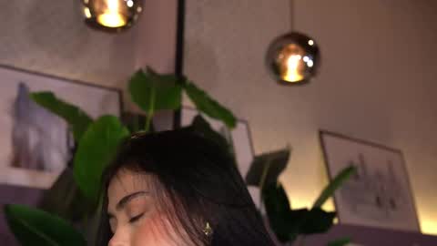 Elle Diane online show from March 5, 1:52 am