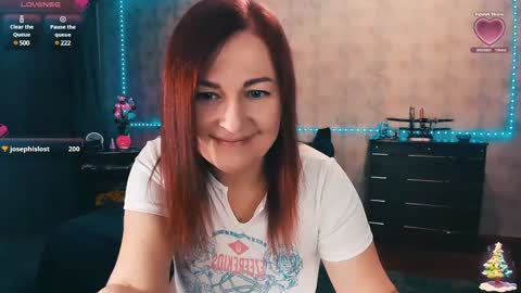 Snapshot of ellen_busty chatting on January 16, 6:35 am Elli NEXT STREAM online show from January 16, 6:35 am