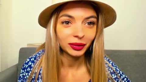 ellen_flow online show from February 1, 8:07 pm