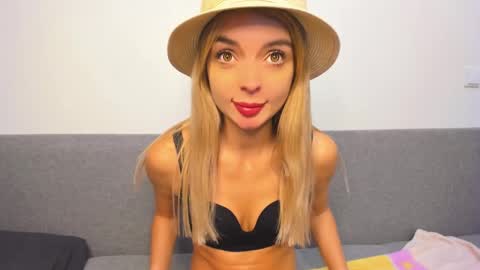 ellen_flow online show from March 2, 9:08 pm