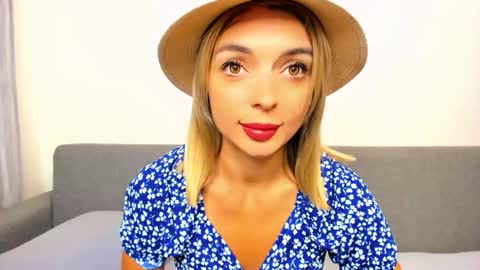 ellen_flow online show from September 18, 8:18 pm