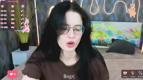 ellie_magic online show from March 28, 1:54 pm