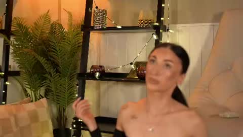 EllieJules online show from August 10, 3:54 am