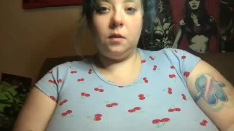 Ellie Louise online show from March 3, 1:17 am