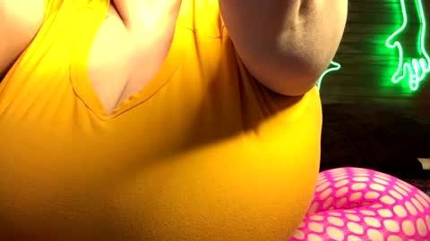 Ellie Louise online show from January 11, 4:38 am