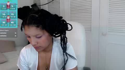 Snapshot of elly_willis chatting on December 28, 9:42 am Elly online show from December 28, 9:42 am