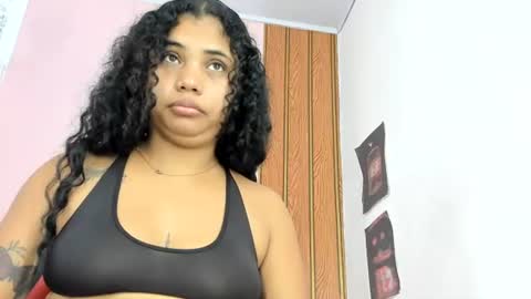 ellybloom online show from July 31, 1:56 pm
